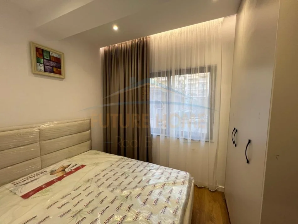 Tirane, shitet apartament 1+1 Kati 2, 45 m² 140.000 € (Komuna Parisit)