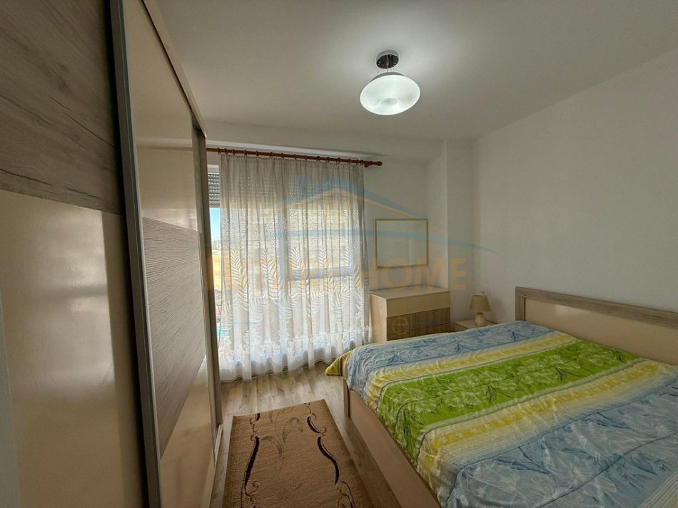 Tirane, jepet me qera apartament 1+1 Kati 6, 60 m² 500 € (siri kodra)