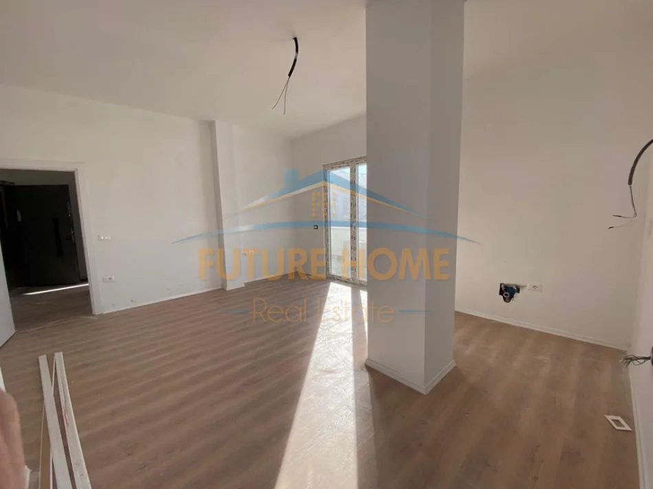 Shqiperi, shitet apartament 1+1+Ballkon , 89 m² 97.700 € 