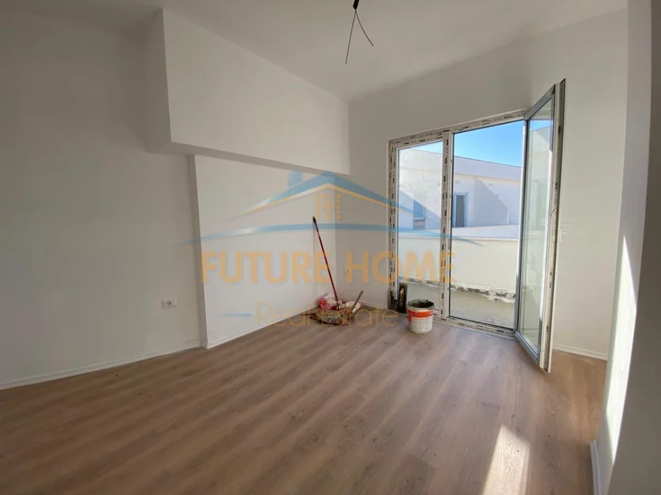 Shqiperi, shitet apartament 1+1+Ballkon , 89 m² 97.700 € 