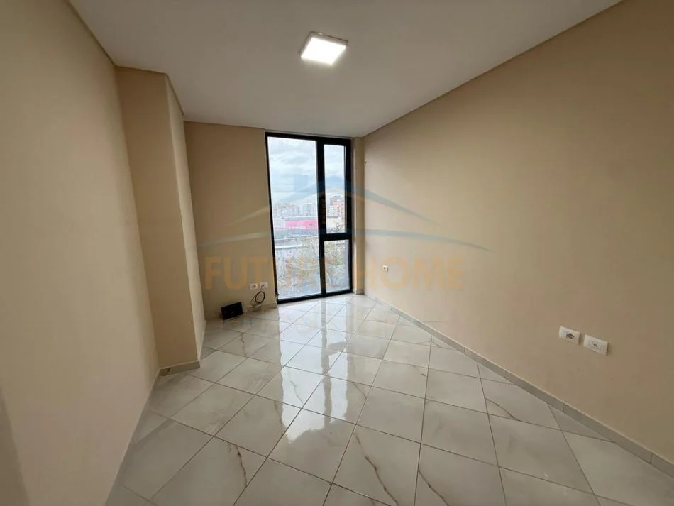 Tirane, jepet me qera apartament 1+1 Kati 3, 67 m² 500 € 