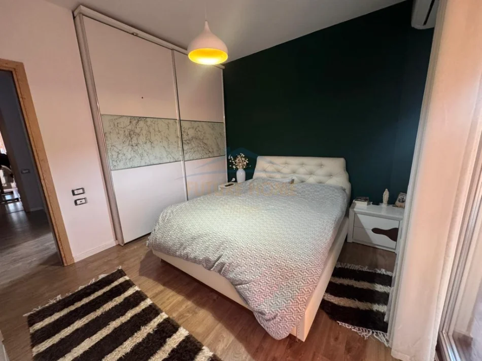 Tirane, shitet apartament 2+1 Kati 4, 141 m² 200.000 € (Rruga Jordan Misja)
