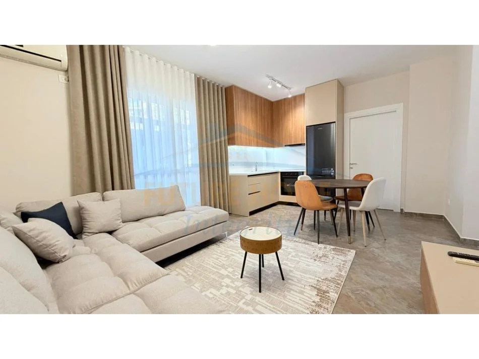 Tirane, shitet apartament 1+1+Ballkon Kati 2, 65 m² 108.000 € (Fresku)