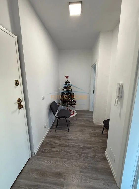 Tirane, shitet apartament 1+1 Kati 2, 77 m² 198.000 € (Rruga Qemal Stafa)