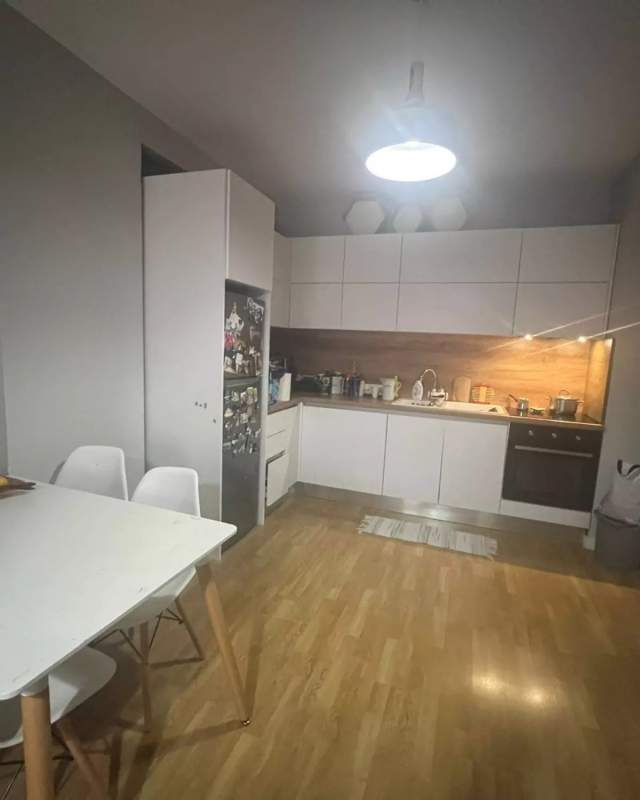 Tirane, jepet me qera apartament 1+1+BLK Kati 3, 65 m² 350 Euro (Fresk)