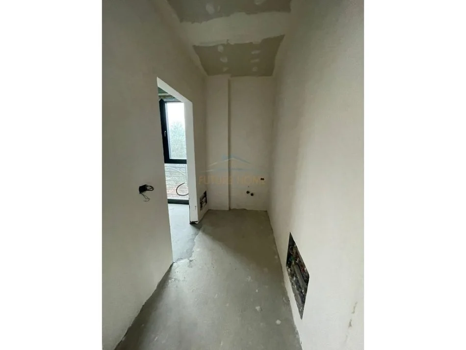 Tirane, shitet Vile 2 Katshe Kati 2, 225 m² 470.000 € (Farke)