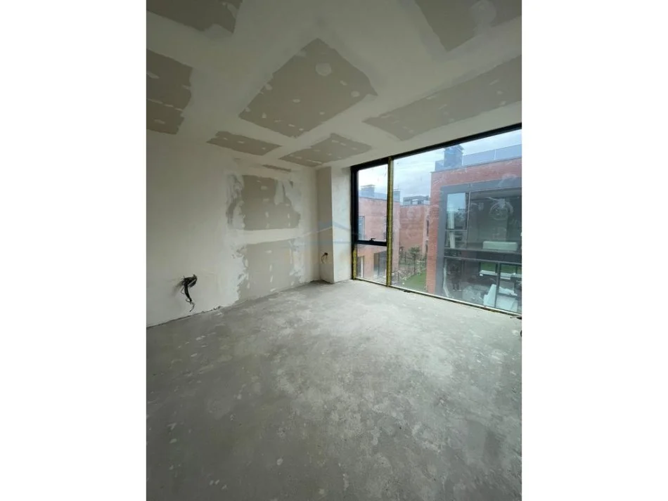 Tirane, shitet Vile 2 Katshe Kati 2, 225 m² 470.000 € (Farke)