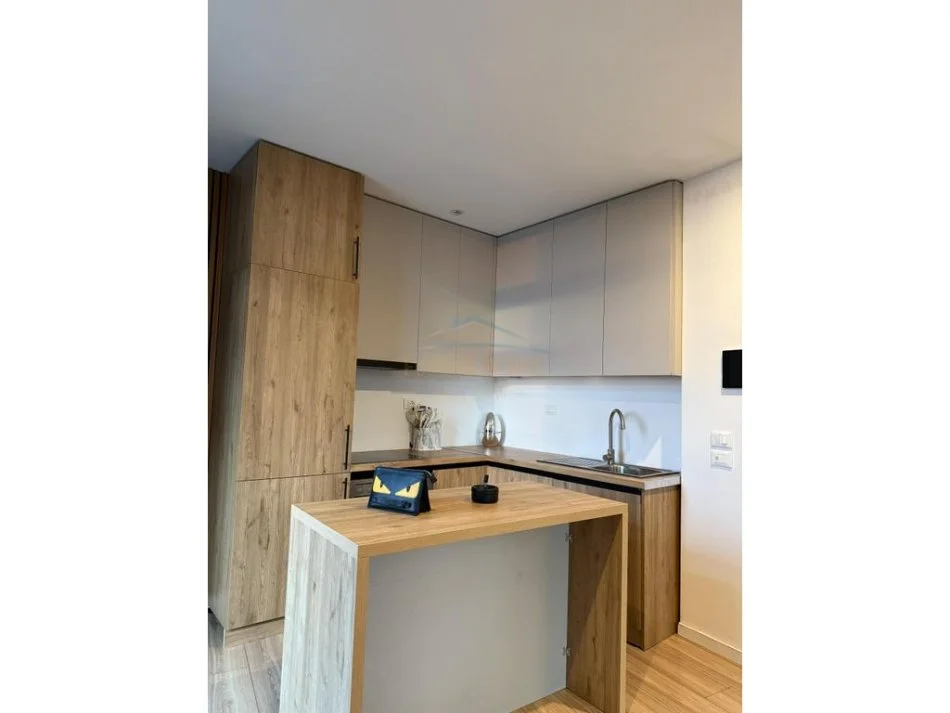 Tirane, shitet apartament 2+1 Kati 9, 124 m² 550.000 € (Lake View Residence)