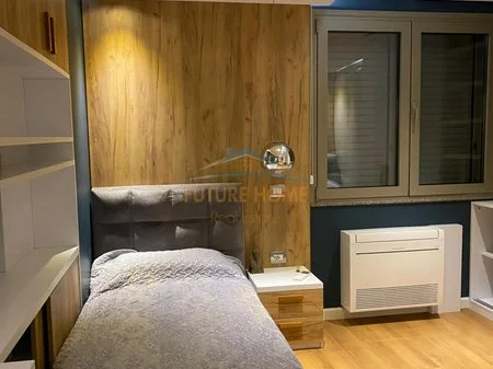 Tirane, jepet me qera apartament 3+1 Kati 3, 125 m² 900 € (Rr Agim Prodani)