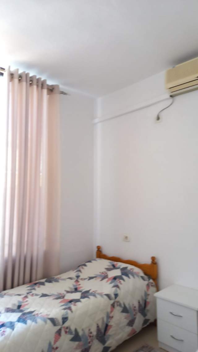 Tirane, jepet me qera apartament 1+1+BLK Kati 2, 70 m² 35000 Leke (Concord center)