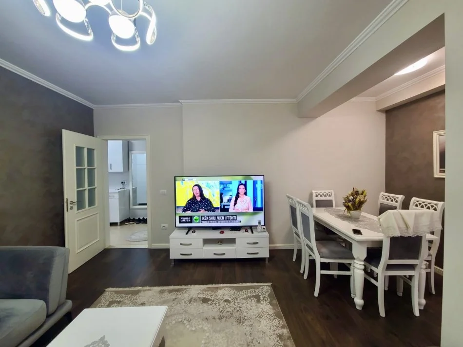 Tirane, shitet apartament 2+1+Aneks+Ballkon Kati 4, 113 m² 260.000 € (Selvia)