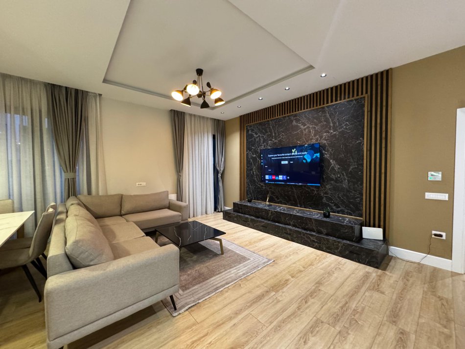 Tirane,shitet  apartament 2+1+Ballkon Kati 8, 127 m² 325.000 € (Square21)