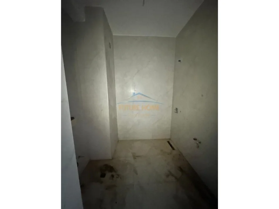 Tirane, shitet apartament 1+1+Ballkon Kati 0, 46 m² 74.000 € (Ali Dem)