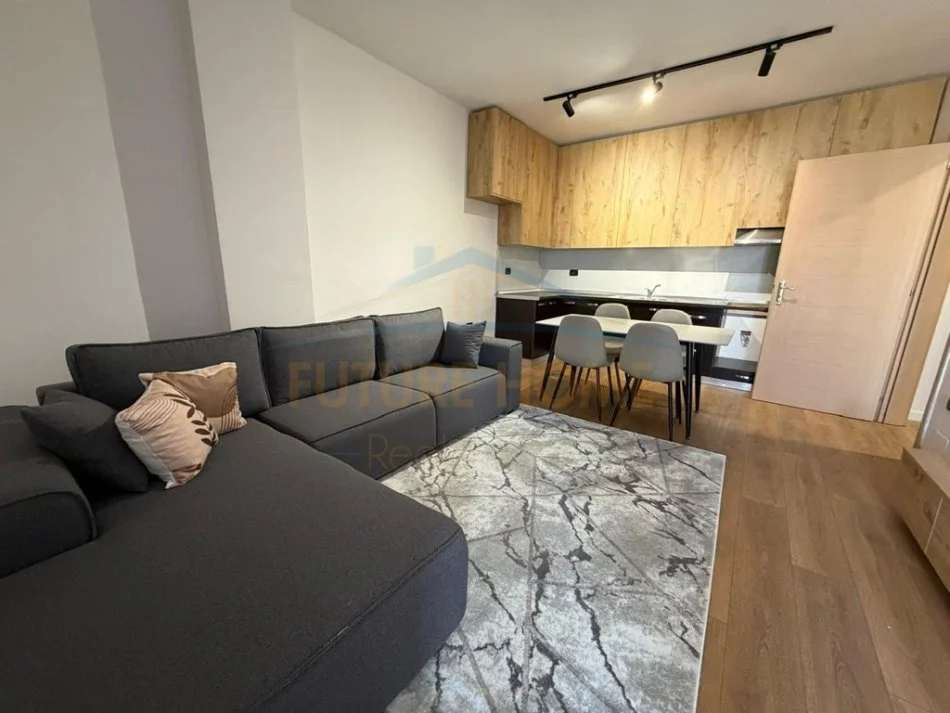 Tirane, shitet apartament 2+1+Ballkon Kati 8, 78 m² 127.000 € (Astir)  UNA61324