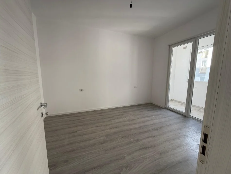 Tirane, shitet apartament 1+1+Ballkon , 71 m² (E88 Construction, Rruga Dritan Hoxha)