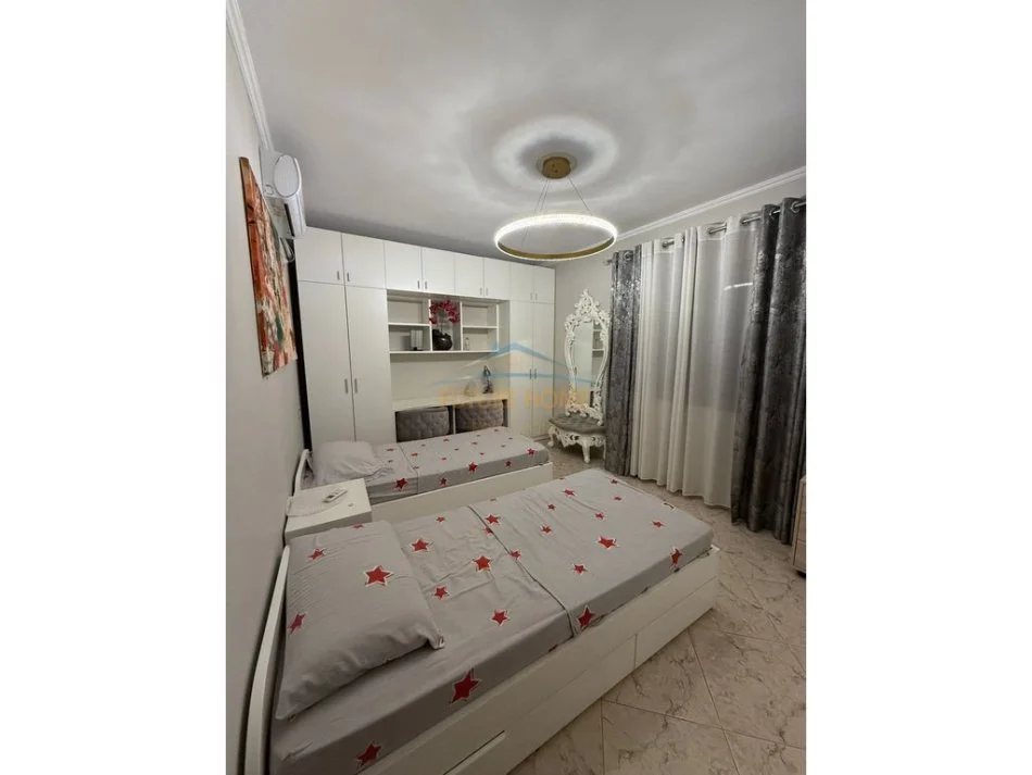 Tirane, shitet apartament 2+1 Kati 6, 135 m² 175.000 € 