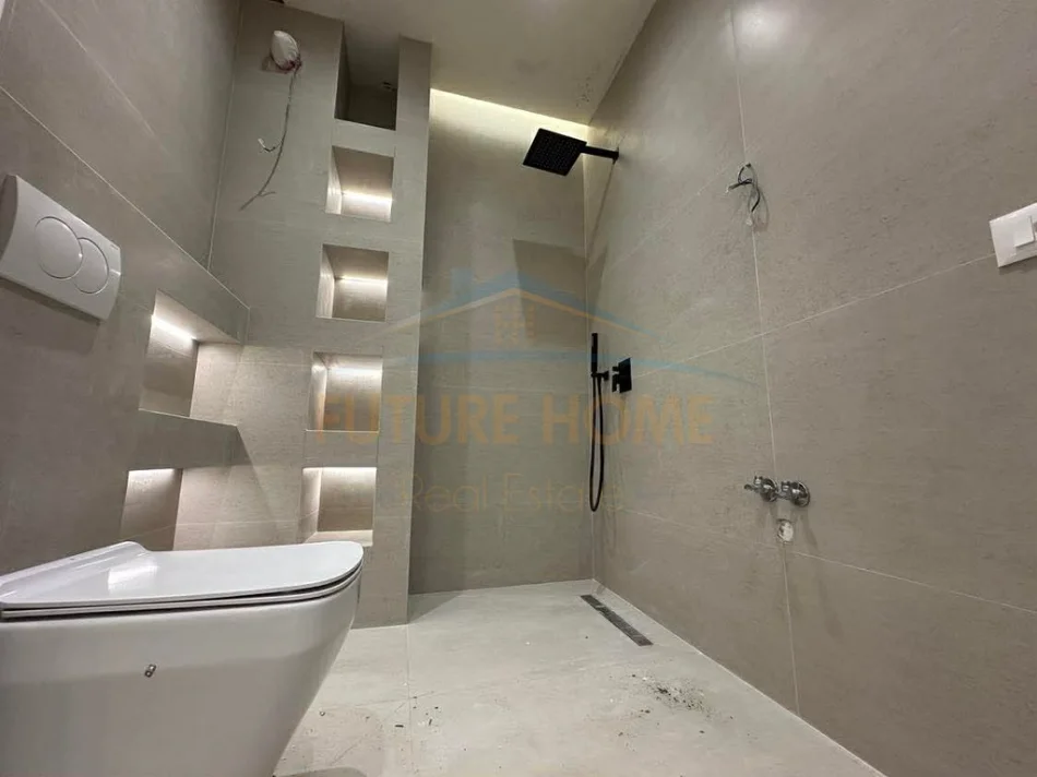 Tirane, shitet apartament 1+1 , 71 m² 140.000 € (unaza e re)