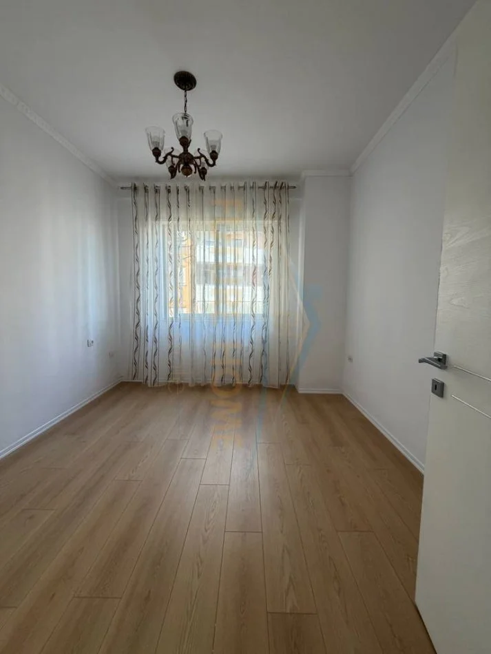Tirane, shitet apartament 2+1 Kati 3, 75 m² 120.000 € (FRESK,RRUGA E THESARIT)