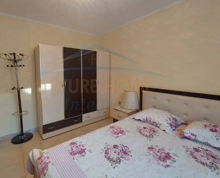 Tirane, shitet apartament 1+1 Kati 5, 50 m² 100.000 € (Ali Demi)