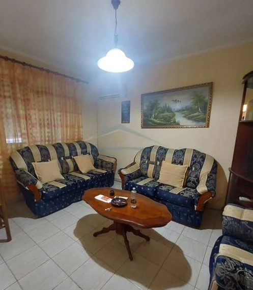 Tirane, shitet apartament 1+1 Kati 5, 50 m² 100.000 € (Ali Demi)