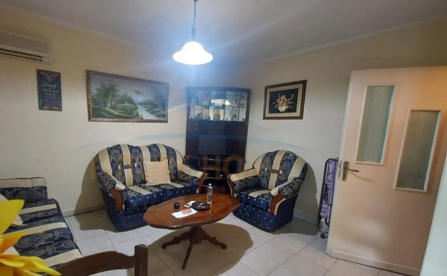 Tirane, shitet apartament 1+1 Kati 5, 50 m² 100.000 € (Ali Demi)