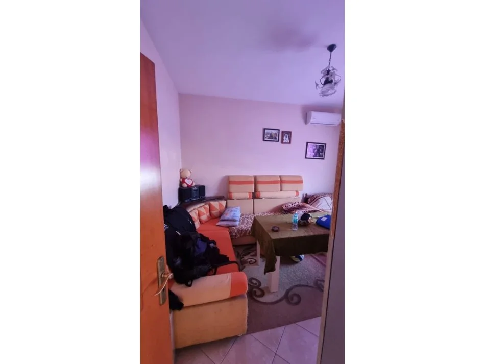 Tirane, shitet Vile 2 Katshe Kati 0, 193 m² 260.000 € (Selite)