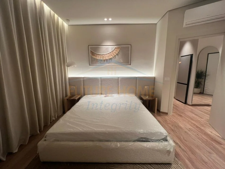 Tirane, jepet me qera apartament 2+1+Ballkon Kati 1, 99 m² 2.700 € (Green Valley Residence, Tiranë.)