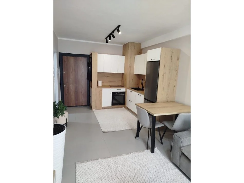 Tirane, jepet me qera apartament 1+1 Kati 7, 55 m² 500 € (Univers City, QTU)
