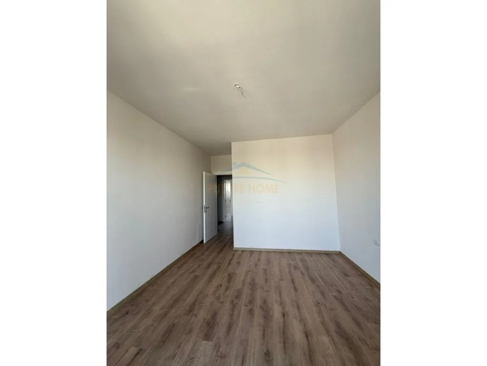 Tirane, shitet apartament 2+1 Kati 8, 106 m² 122.000 € (Univers City)