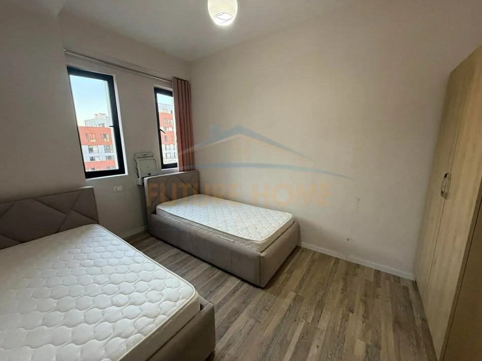 Tirane, jepet me qera apartament 2+1 Kati 5, 98 m² 570 € 