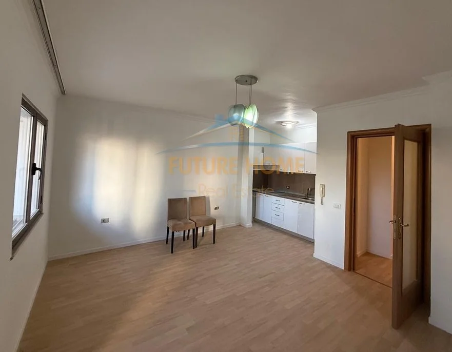 Shitet, Apartament 2+1, Selvia, Tirane