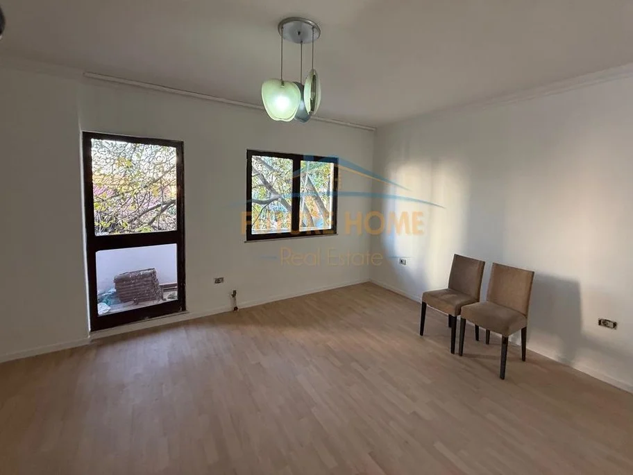 Shitet, Apartament 2+1, Selvia, Tirane