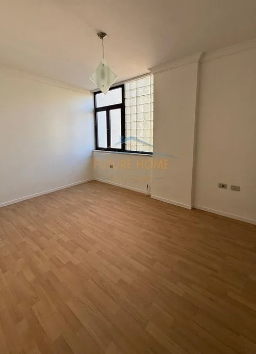 Shitet, Apartament 2+1, Selvia, Tirane