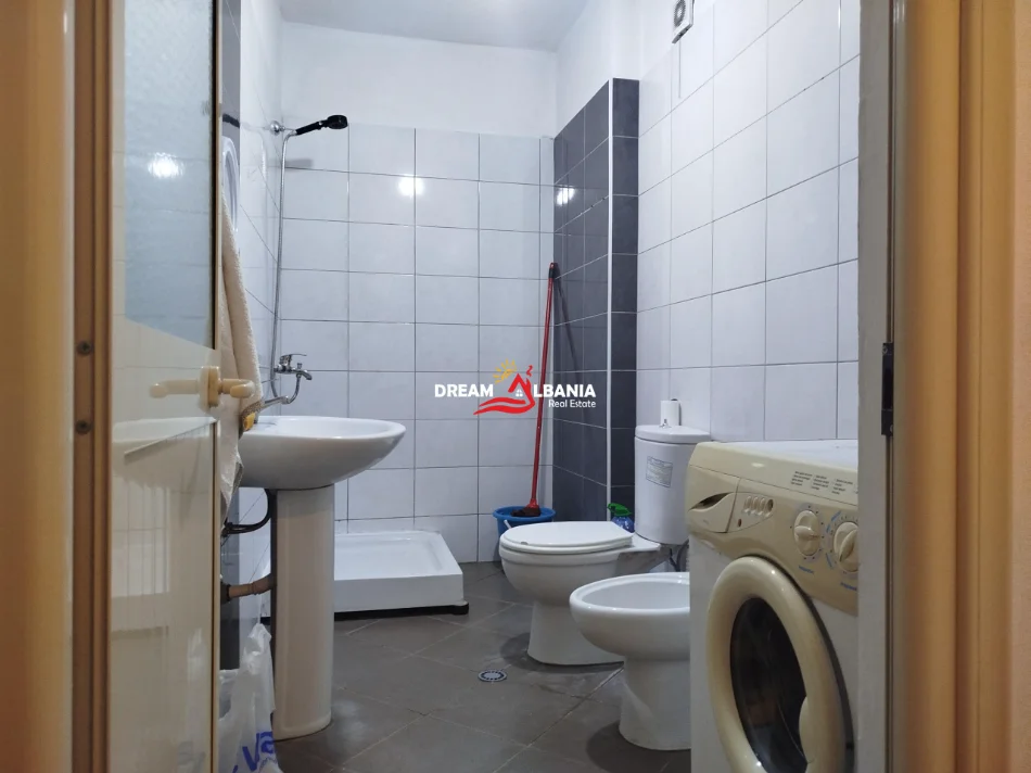 Tirane, shitet apartament 1+1+Ballkon Kati 7, 76 m² 115.000 € (Astir)