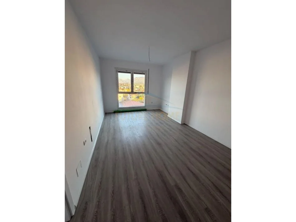 Tirane, shitet 1+1+Ballkon Kati 4, 66 m² 88.000 € 