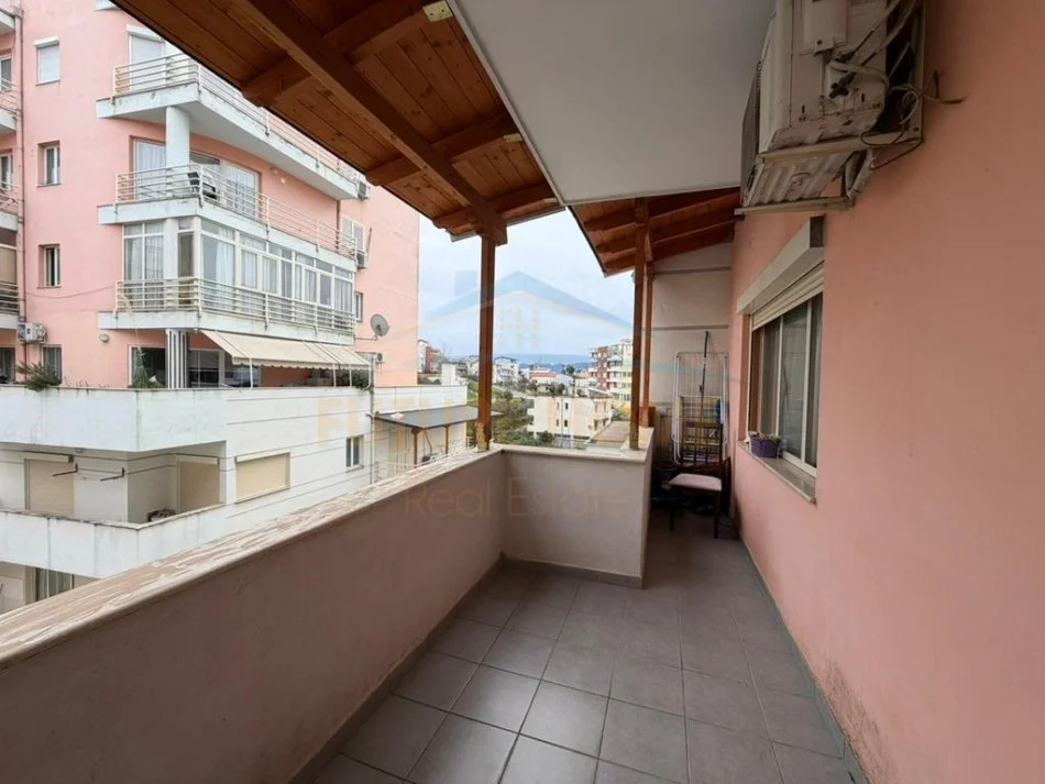 Tirane, shitet apartament 1+1 Kati 5, 69 m² 96.698 € (Fresk , Tirane)