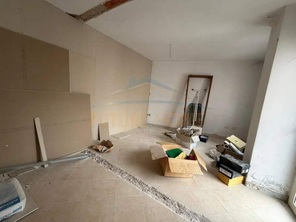 Tirane, shitet apartament 1+1 Kati 5, 69 m² 96.698 € (Fresk , Tirane)