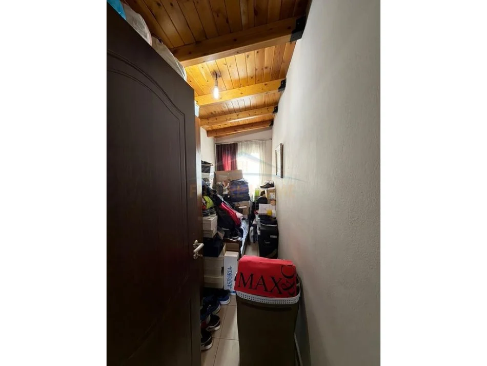 Tirane, shitet apartament 1+1 Kati 4, 88 m² 123.186 € (Fresku)