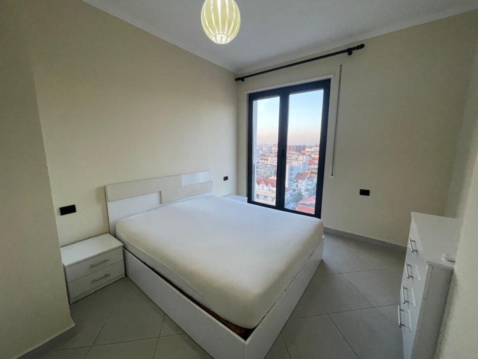 Tirane, jepet me qera apartament 1+1+Ballkon Kati 7, 55 m² 550 € (Fakulteti i mjeksise)