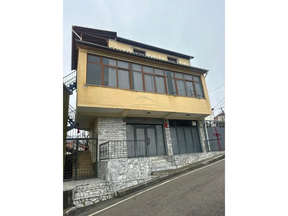 Pogradec, shitet shtepi 2 Katshe Kati 2, 61 m² 120.000 €