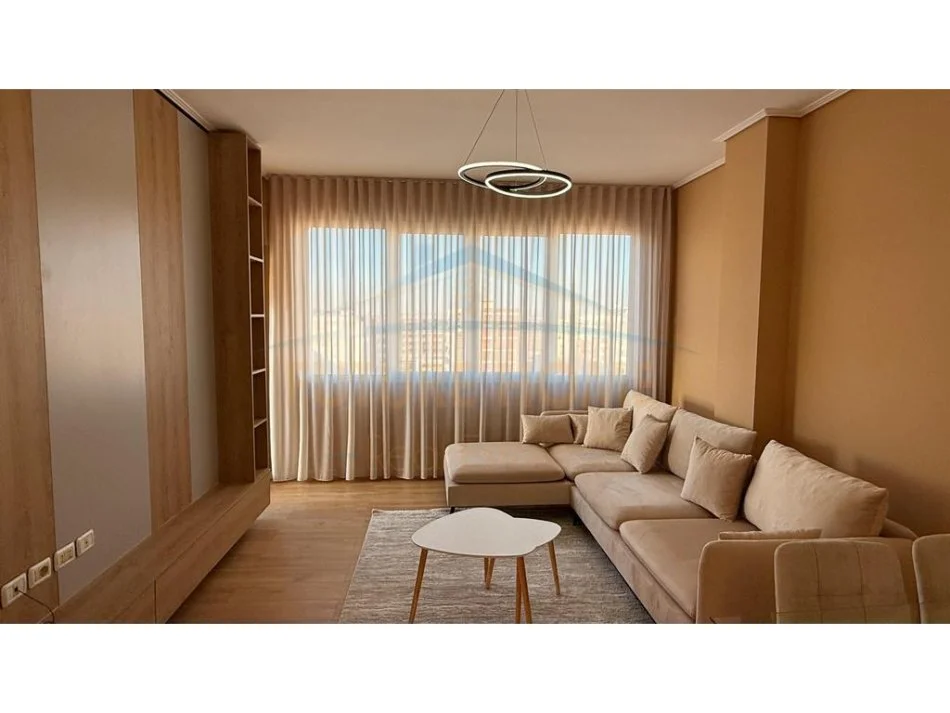 Tirane, shitet apartament 2+1+Ballkon Kati 8, 91 m² 159.000 € (Astir)