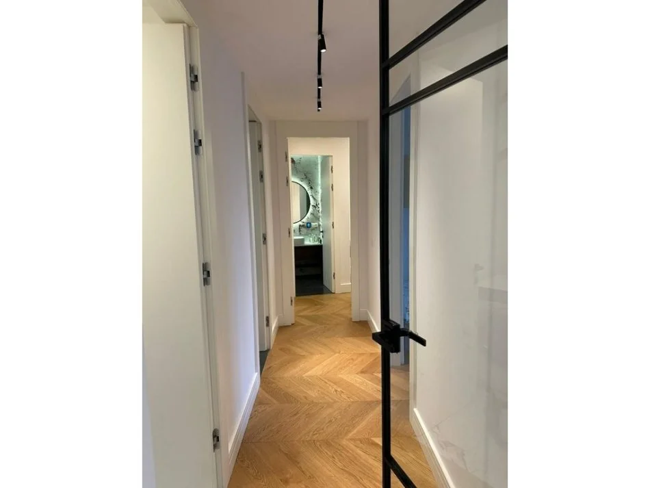 Tirane, shitet apartament 2+1+2+ Post parkimi+Ballkon Kati 5, 133 m² 800.000 € (Lake View Residence)