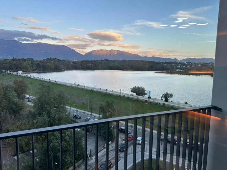 Tirane, shitet apartament 2+1 Kati 5, 133 m² (LAKE VIEW)