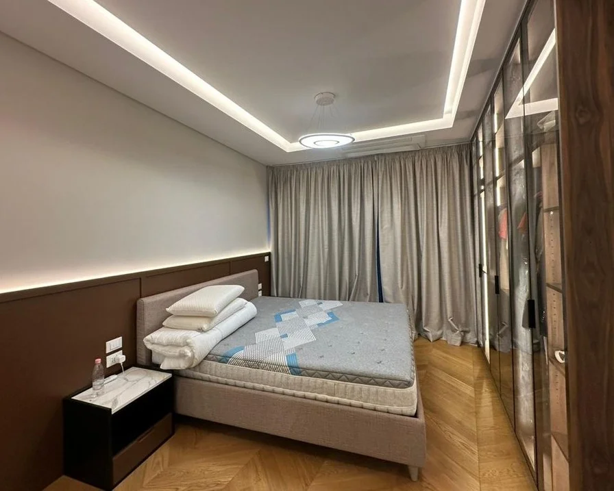 Shitet Apartament 2+1+2, Lake View Residence, Tiranë