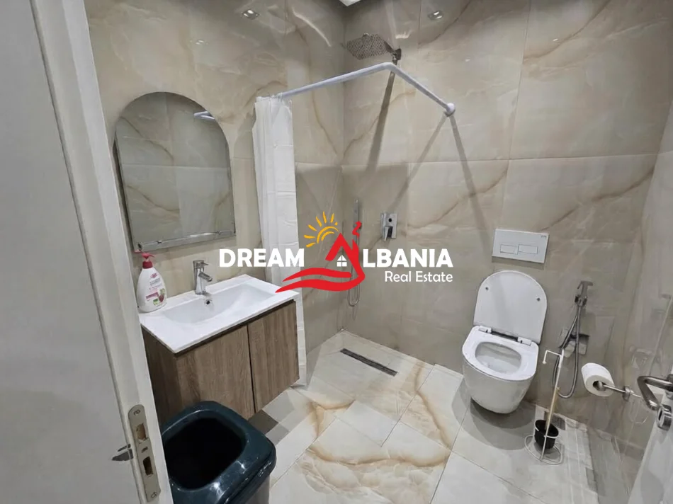 Tirane, shitet 2+1 Kati 3, 120 m² 210.000 € 