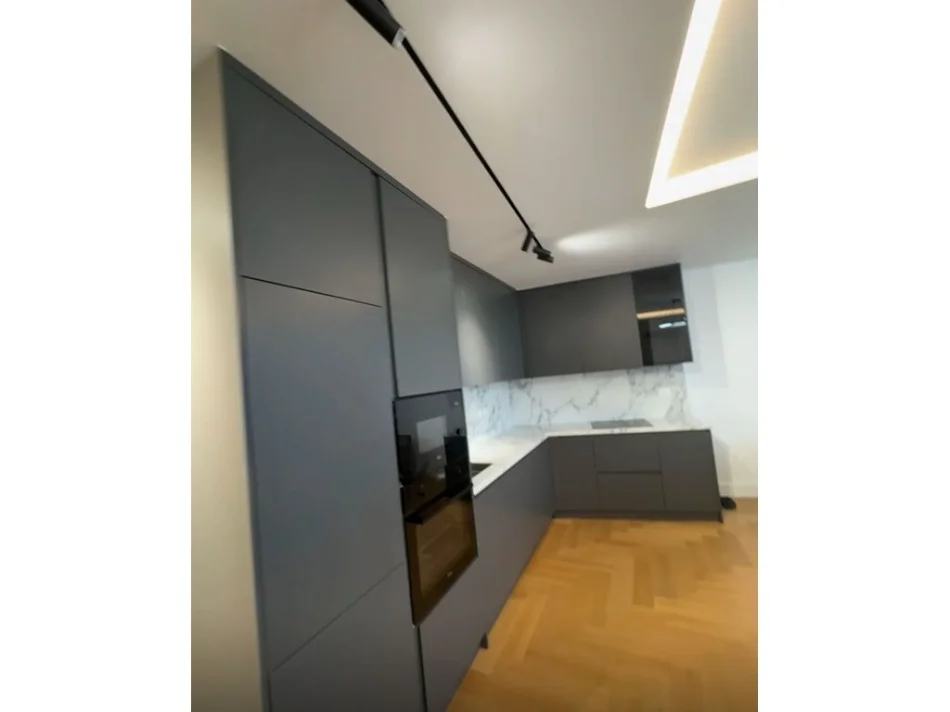 Tirane, shitet apartament 2+1 Kati 7, 117 m² 650.000 € (LIQENI I THATE)