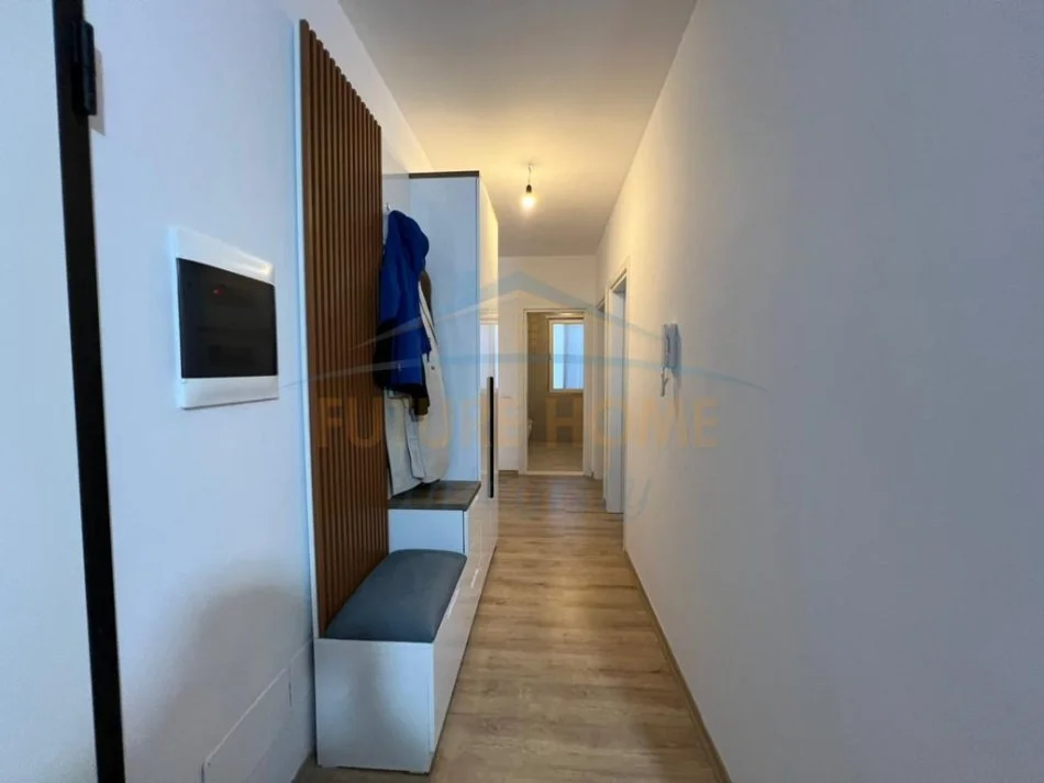 Tirane, jepet me qera apartament 2+1 Kati 8, 98 m² 500 € (Kompleksi Univers City, QTU)