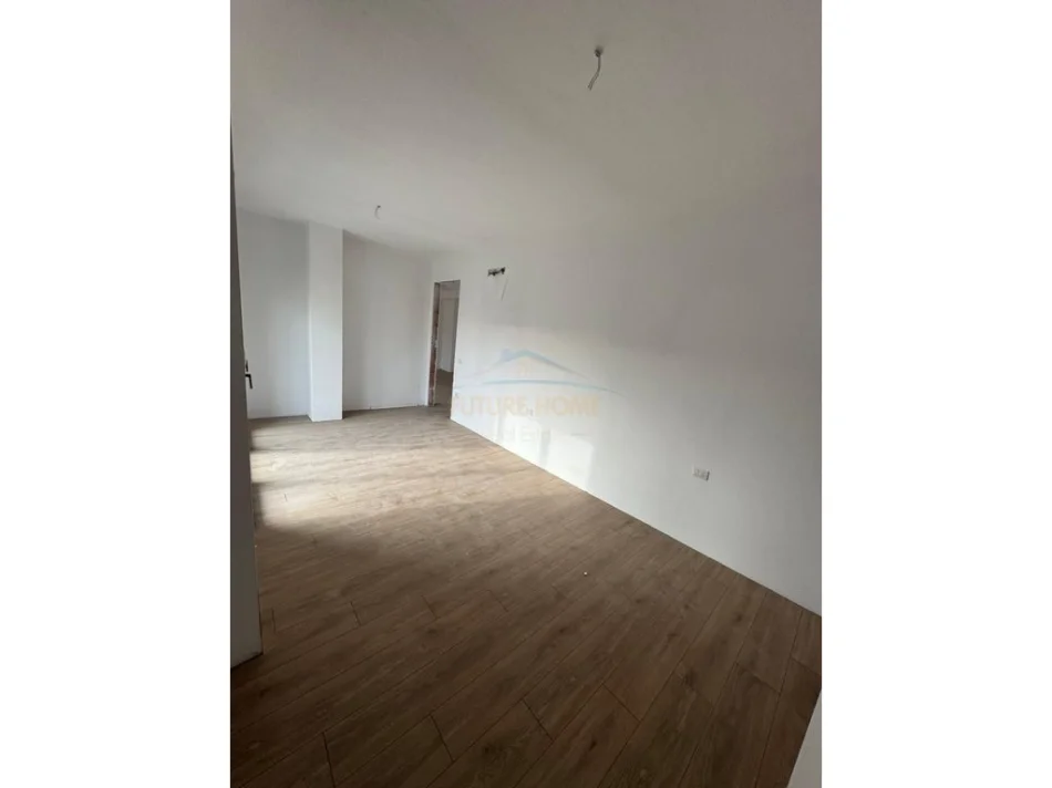 Tirane, shitet apartament 2+1+Ballkon Kati 7, 116 m² 230.000 € (Don Bosko)