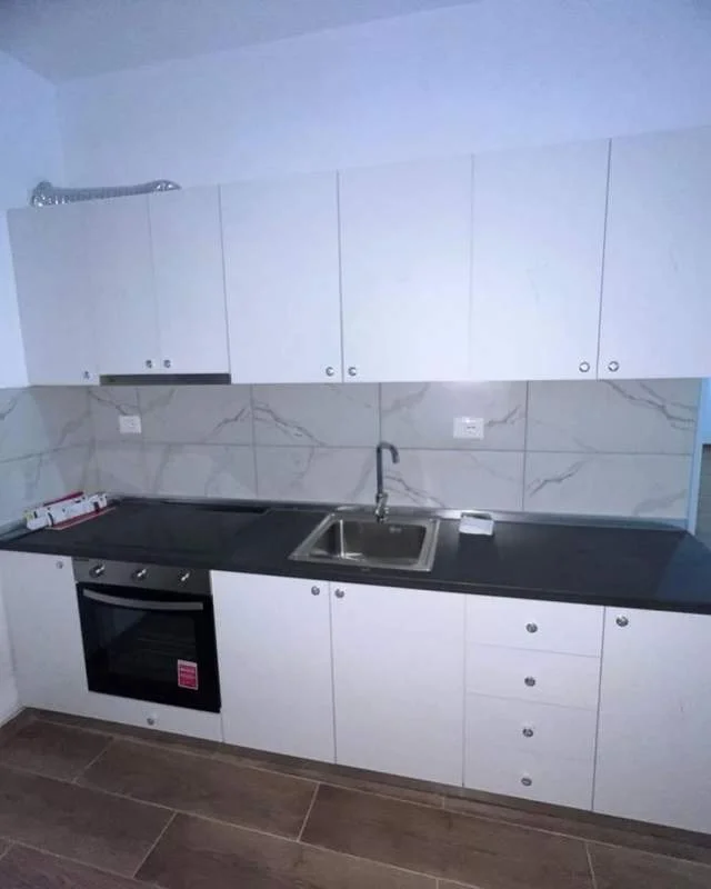 Tirane, jepet me qera Vile Kati 1, 30.000 Leke