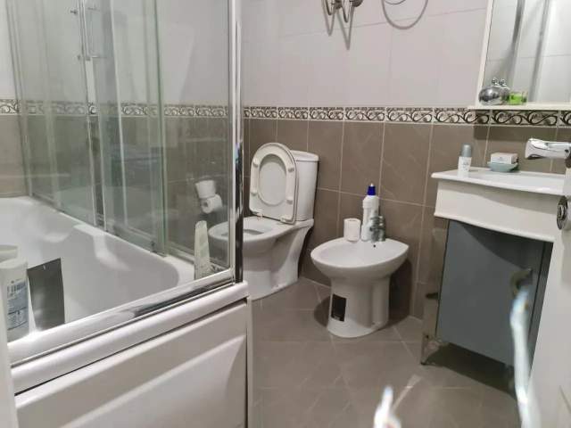 Tirane, jepet me qera apartament 2+1+2wc+BLK Kati 4, 110 m² 900 Euro (Kristal Center)